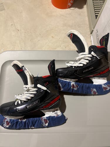 2019 Bauer Vapor 2X Hockey Skates Regular Width 8.5 (Used)