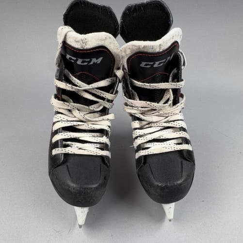 CCM FT340 Size 1 Junior Hockey Skates