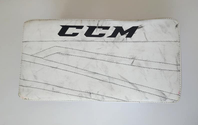 CCM Extreme Flex 2 760 Hockey Blocker Regular (Used)