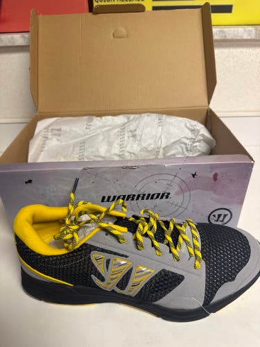 Pittsburgh Penguins team issued training, 
shoes Black Unisex Size M 10.5 (W 11.5) Adult Warrior