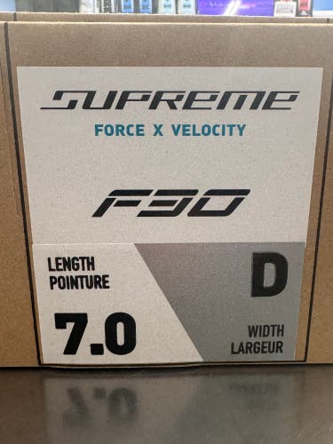 BRAND NEW!!! 2026 Bauer Supreme F30 Hockey Skates Regular Width Size 7