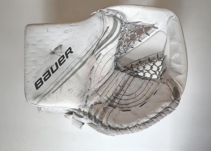 Bauer Vapor 2X Regular Hockey Goalie Glove (Used)