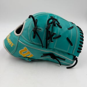 Wilson A2000 SA17 12” Pitchers Infield Baseball Glove