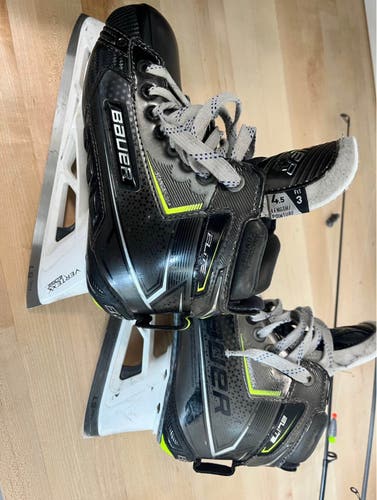 Bauer Elite Goalie Skates - Intermediate Size 4.5 (D)