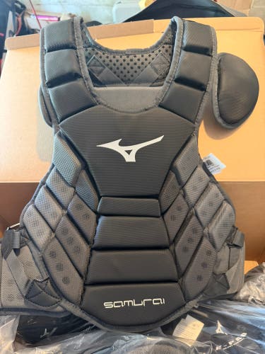 Black/Gray Mizuno Samurai Catcher's Set (New)