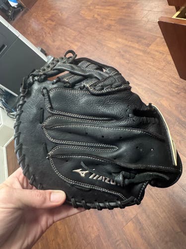 Mizuno Prospect Select RH Catcher's Fastpitch Glove 32.5" (Used)