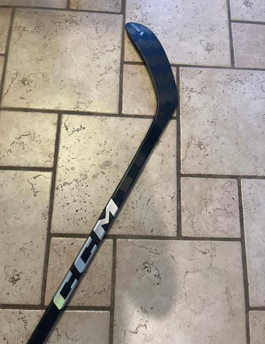 Senior CCM JetSpeed FT8 Pro Right Handed Hockey Stick P28 65 Flex (New)
