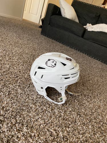 Medium Bauer Re-Akt Helmet (Used)
