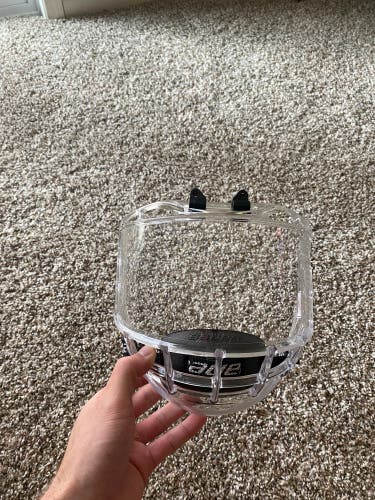 Medium Bauer Shield (Used)