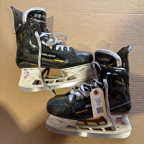 Bauer Supreme M5 Pro Intermediate Hockey Skates | Size 6.5 Fit 1