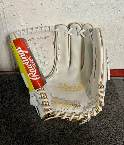 Rawlings Liberty Advanced RHT Softball Glove 12.5" (New)