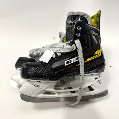 Used Bauer Supreme M3 Skates | Size 5.5 D | AB768