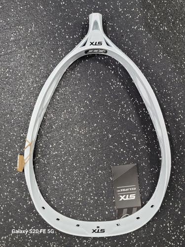 Used STX ECLIPSE Mens Goalie Head White 11849-S000043443