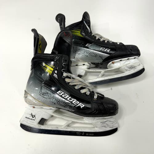 Used Bauer Vapor Hyperlite 2 Skates | Size 9 Fit 1 | AB802