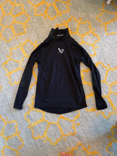 BAUER NECKPROTECT LONG SLEEVE BASELAYER TOP - YOUTH Small