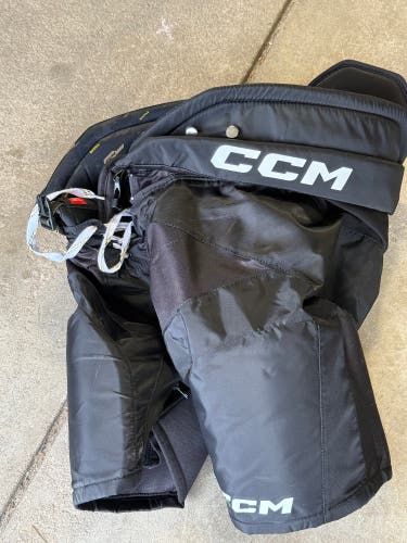 Senior XXL CCM Tacks AS 580 Hockey Pants (Used)