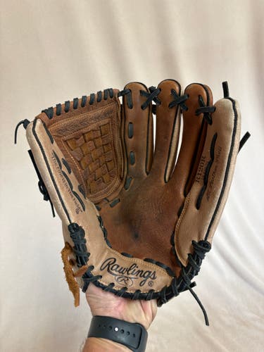 RH Rawlings Renegade Baseball Glove 12"