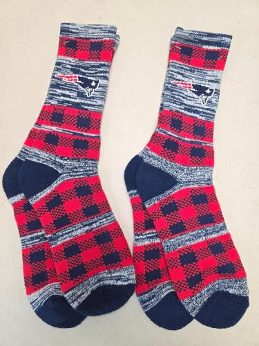 ST7 Mens NFL NEW ENGLAND PATRIOTS LOT of 2 Socks Large 8-13 NEW