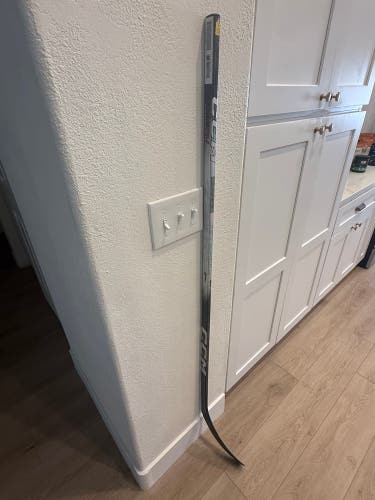 Brand new never used FT8 Pro intermediate 55 flex p29