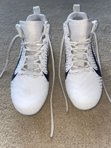 Men's Size M 12.5 (W 13.5) Nike Cleats Mid Top Molded Cleats (New)