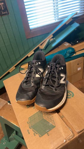 Men's Size M 12.0 (W 13.0) Adult New Balance 3000v5 Turf Shoes (Used)