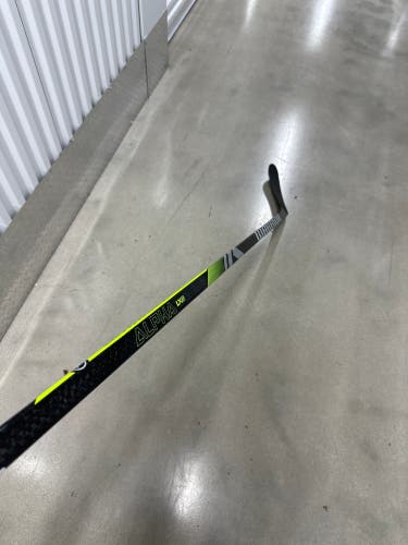 Senior Warrior Alpha LX2 Left Hand Hockey Stick W28 75 Flex Pro Stock (New)