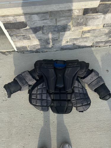 Medium Bauer Elite Goalie Chest Protector (Used)