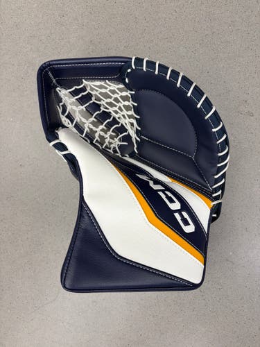 CCM Eflex 6 Pro INTERMEDIATE Regular Goalie Glove