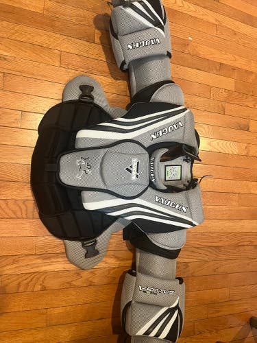 Vaughn Intermediate Chest protector
