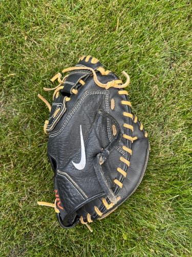 Used for 20 games Nike Air show elite fairy broken in very light glove