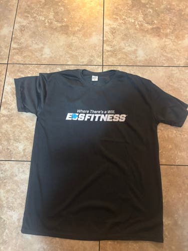 EOS Fitness Gym Athletic Wear Workout Top T-Shirt New Adult Size M