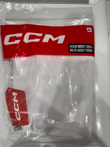 White Intermediate CCM SX5000 Socks (New)