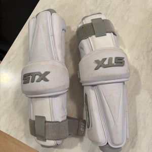 STX Stallion 1k Arm Pads size Large