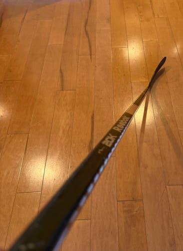 Left Hand Pro Stock Reebok 20K Hockey Stick | 100 Flex | H11 Curve (P92/P90) | Uncut (Used)