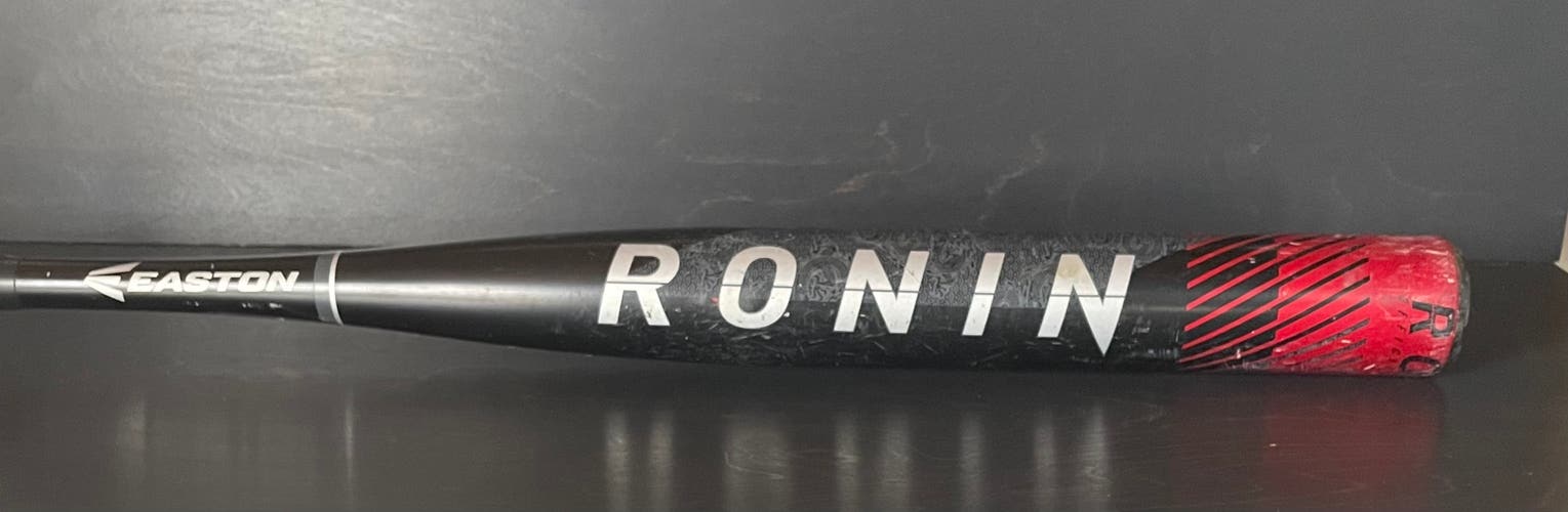 Easton Ronin Dual Stamp 26oz One Piece Dual Stamp Slowpitch Softball Bat