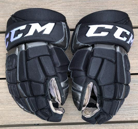 CCM U+ 12 Gloves 15" (Used)