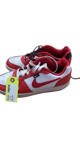 Nike White and Red Sneakers - Size 7