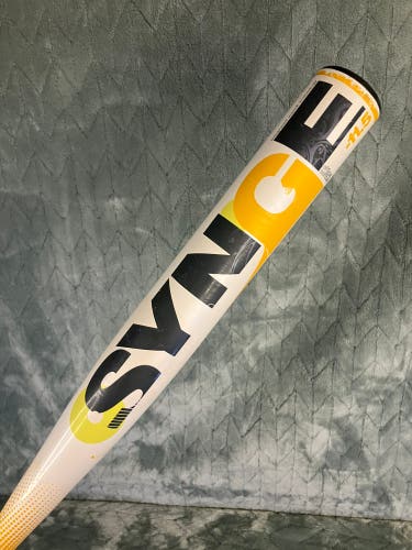 White Easton Synergy Bat (-11.5) Composite 26.5 oz 28" (Used)