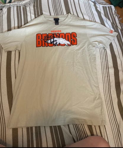 Large Men's Shirt (New)