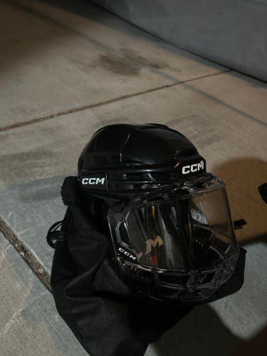Small CCM Tacks 720 Helmet (Used)