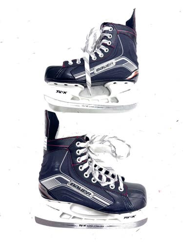 Used Bauer X400 Intermediate Hockey Skate Intermediate 4.5 11860-C000314473