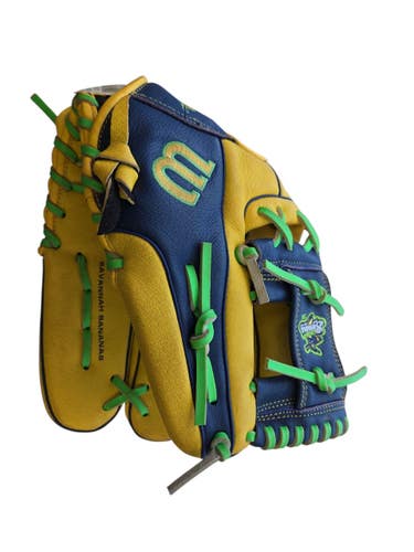 Used Wilson A450 SAVANNAH BANANAS BB/SB Glove RH Throw Yellow 11 1/2" 11450-S000527202