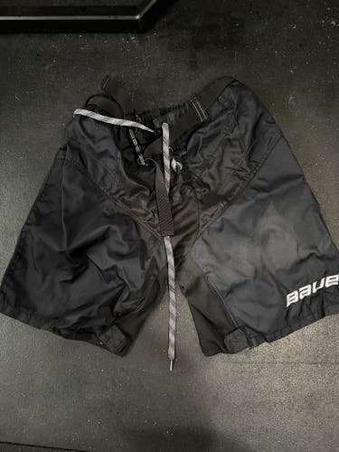 Bauer hockey pant shell - Senior Small