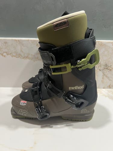 Mondo 27 & 27.5 Men's K2 All Mountain FL3X Method Ski Boots Medium Flex (Used)