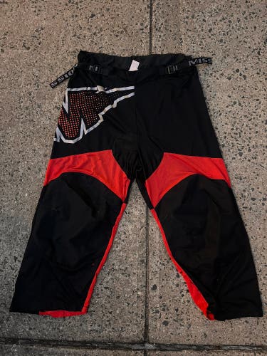 Large roller hockey Mission Inhaler Inline Pants (Used)