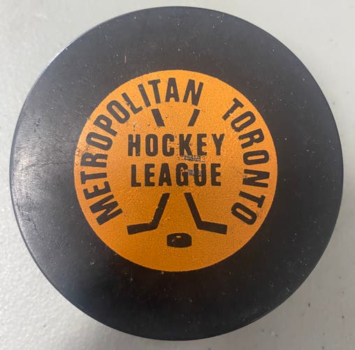 MTHL Metropolitan Toronto Hockey League puck