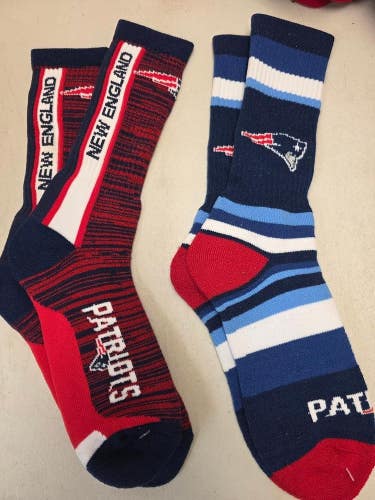 ST15 Mens NFL NEW ENGLAND PATRIOTS LOT of 2 Socks Large 8-13 NEW