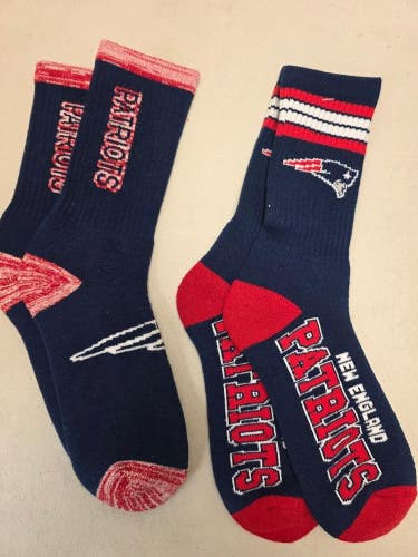 ST20 Mens NFL NEW ENGLAND PATRIOTS LOT of 2 Socks Large 8-13 NEW