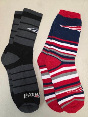 ST23 Mens NFL NEW ENGLAND PATRIOTS LOT of 2 Socks Large 8-13 NEW