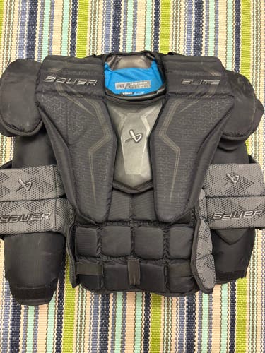 Intermediate Large Bauer Elite Goalie Chest Protector (Used)